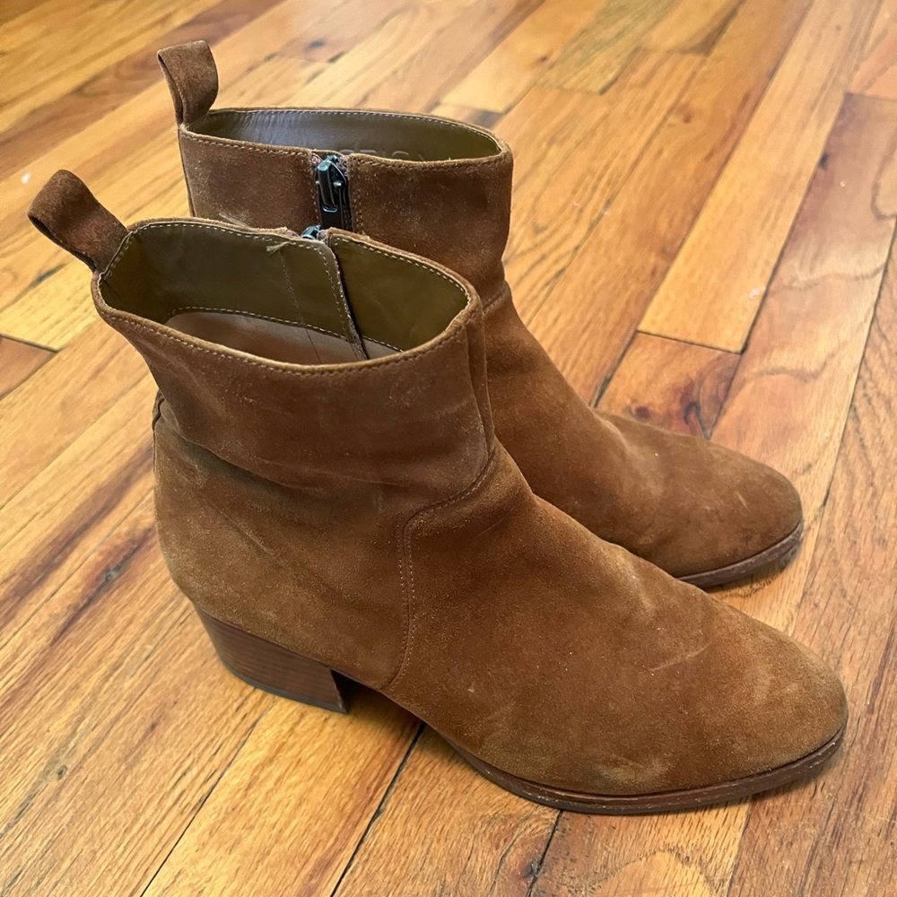 Via Spiga tank Chelsea boots